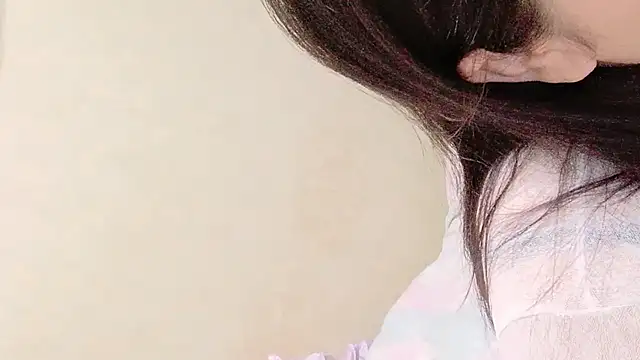 Snapshot of meimei-mei1 chatting on March 2025 06:21:02 PM meimei-mei1 online show from March 2025 06:21:02 PM