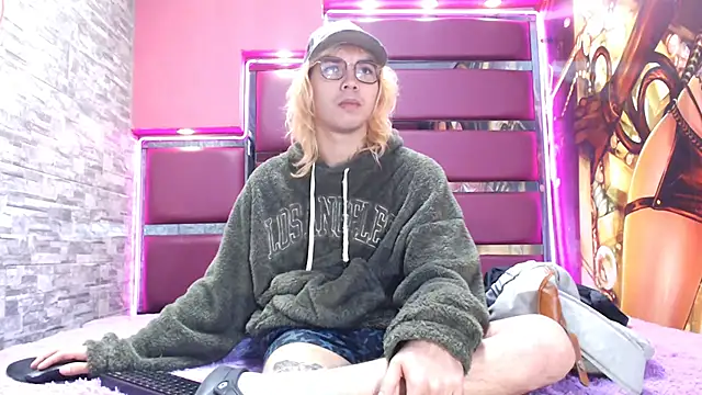 perfectlump online show from October 2025 01:25:01 PM