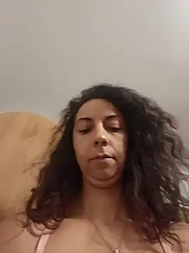 naughty69curls online show from September 2025 04:57:02 PM