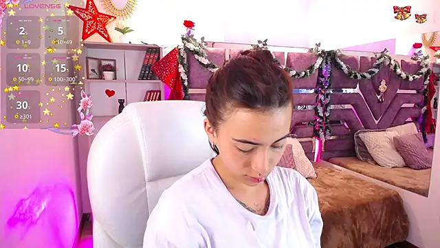 Snapshot of Camilaa1__ chatting on December 2024 04:20:02 AM Camilaa1 online show from December 2024 04:20:02 AM
