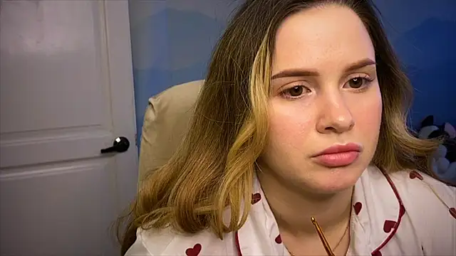 Snapshot of IlonaMurf chatting on March 2026 08:06:02 AM IlonaMurf online show from March 2026 08:06:02 AM