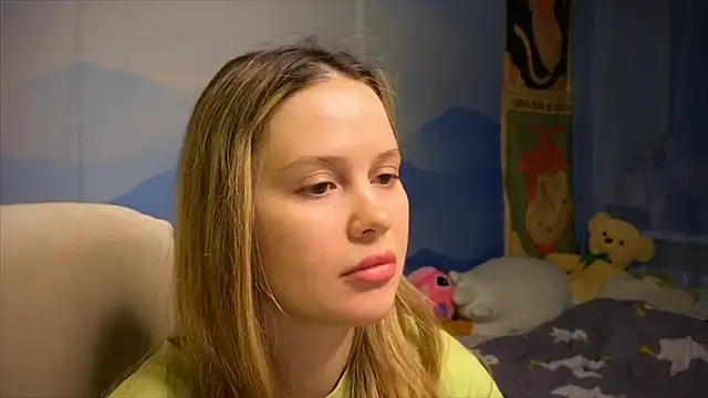 Snapshot of IlonaMurf chatting on December 2025 03:26:01 PM IlonaMurf online show from December 2025 03:26:01 PM