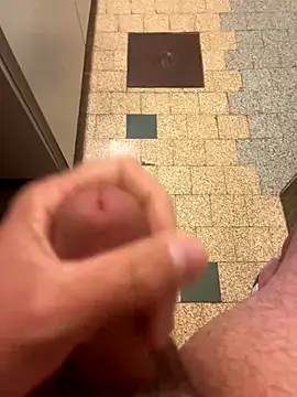 mikiss789 online show from September 2025 01:32:02 AM