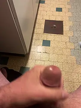 mikiss789 online show from April 2026 03:21:01 AM