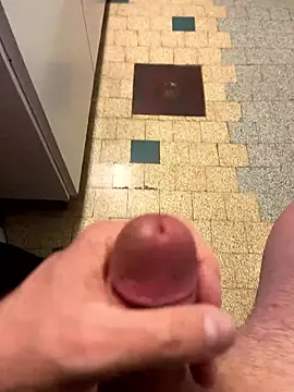 mikiss789 online show from January 2026 02:45:01 PM