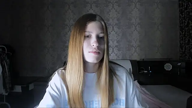 Agnes Allenn online show from October 2025 10:38:01 AM