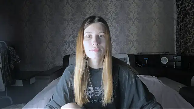 Agnes Allenn online show from October 2025 11:12:02 AM