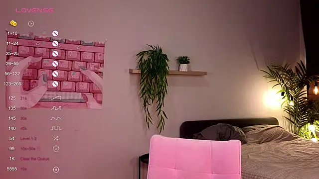 Snapshot of YumiYammy chatting on March 2025 02:08:01 AM YumiYammy online show from March 2025 02:08:01 AM