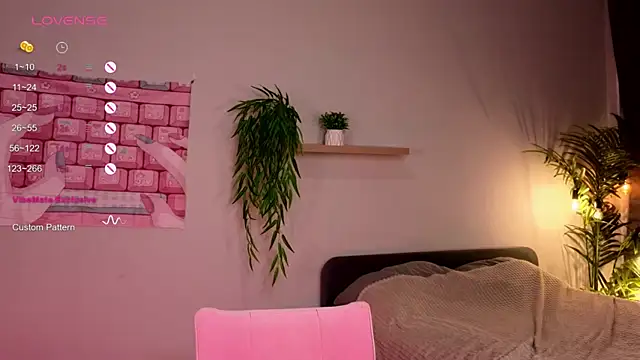 Snapshot of YumiYammy chatting on March 2025 01:50:02 AM YumiYammy online show from March 2025 01:50:02 AM