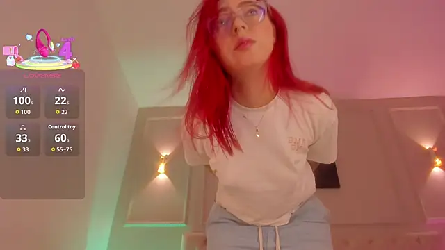 Snapshot of anniemartinezz chatting on September 2025 12:36:02 PM anniemartinezz online show from September 2025 12:36:02 PM