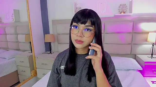Snapshot of RoseCassie chatting on February 2025 01:43:01 PM RoseCassie online show from February 2025 01:43:01 PM