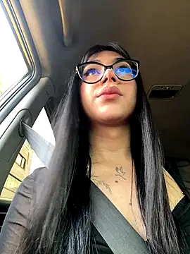 RoseCassie online show from November 2025 12:53:02 PM