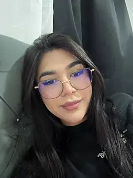 RoseCassie online show from May 2026 12:20:02 AM