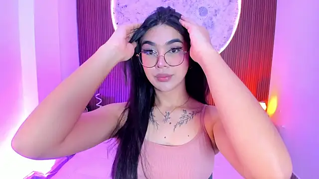 RoseCassie online show from May 2026 01:18:02 PM