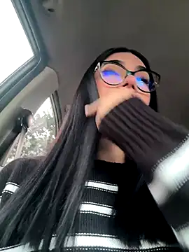 Snapshot of RoseCassie chatting on October 2025 12:37:02 PM RoseCassie online show from October 2025 12:37:02 PM