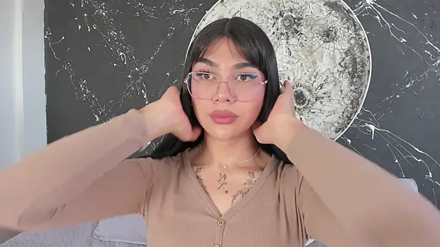 RoseCassie online show from November 2025 02:53:01 PM