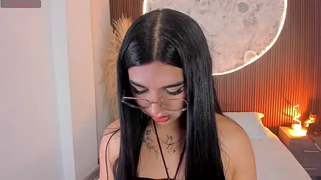 RoseCassie online show from February 2026 01:40:01 PM