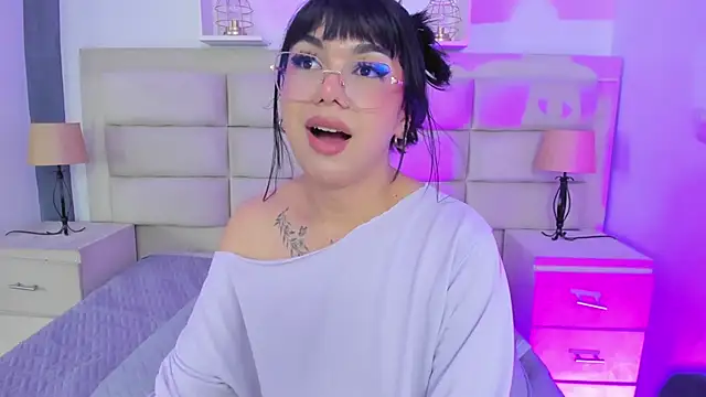 Snapshot of RoseCassie chatting on March 2025 06:50:01 PM RoseCassie online show from March 2025 06:50:01 PM