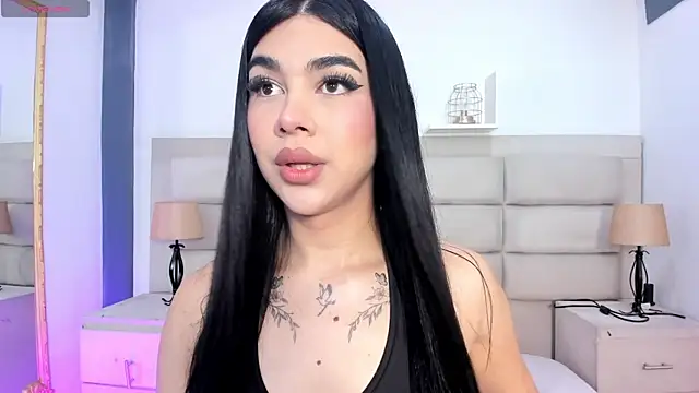 Snapshot of RoseCassie chatting on October 2025 01:12:02 PM RoseCassie online show from October 2025 01:12:02 PM