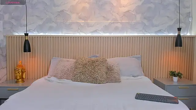 AinaraJimenez online show from November 2025 07:08:02 PM