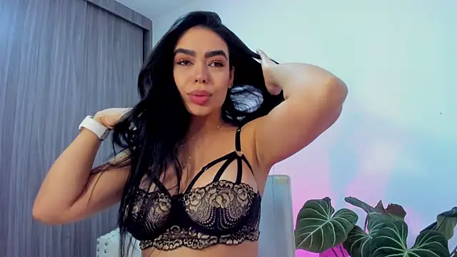 Sara Leblanc online show from November 2025 04:10:01 PM