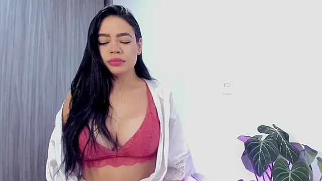 Sara Leblanc online show from February 2025 12:38:01 PM