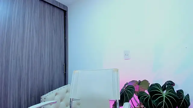 Sara Leblanc online show from October 2025 03:05:02 PM