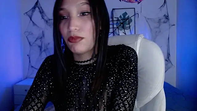 mia collens online show from October 2025 03:14:01 AM