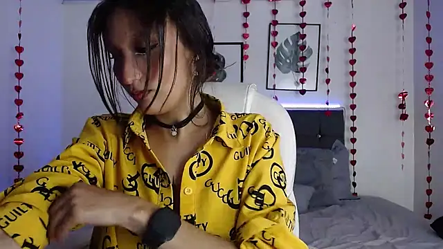 Snapshot of mia_collens chatting on March 2025 03:39:01 AM mia collens online show from March 2025 03:39:01 AM