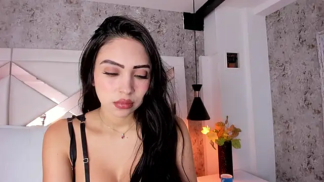 yessica monteiro online show from September 2025 12:28:02 PM