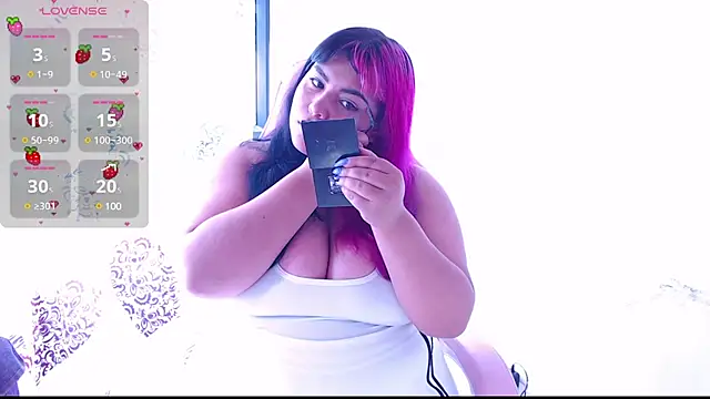 Snapshot of Pinky-Flower chatting on February 2025 07:49:01 PM Pinky-Flower online show from February 2025 07:49:01 PM