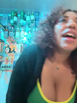 Snapshot of lauraltt chatting on September 2025 01:28:02 AM lauraltt online show from September 2025 01:28:02 AM