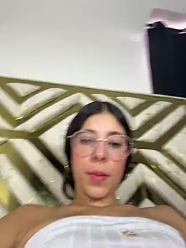 evaFiore online show from July 2026 08:35:02 PM