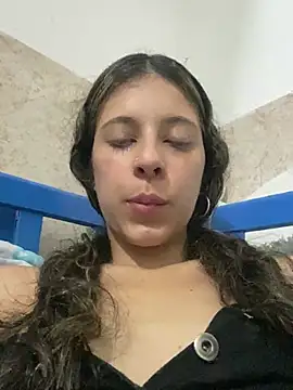 Snapshot of evaFiore chatting on March 2025 03:41:02 AM evaFiore online show from March 2025 03:41:02 AM