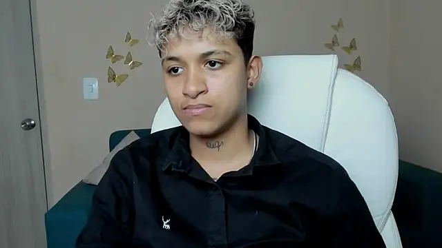 Dominick jones online show from September 2025 09:18:01 PM