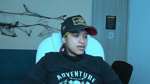 Dominick jones online show from October 2025 05:31:01 AM