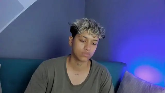 Dominick jones online show from February 2025 07:46:01 PM