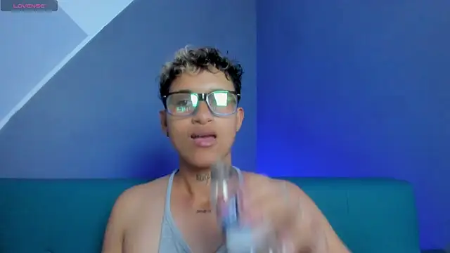 Dominick jones online show from March 2025 09:24:01 PM