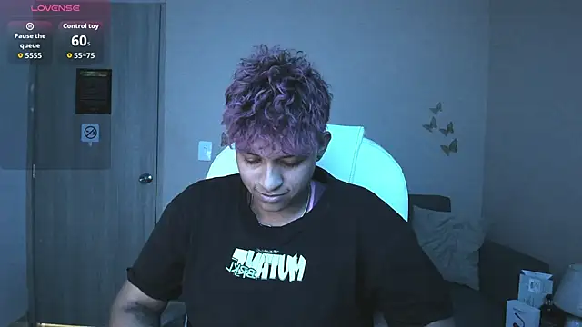 Dominick jones online show from September 2025 04:07:02 AM