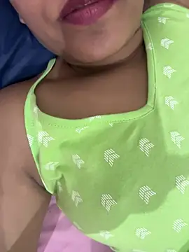 priyadevi17 online show from February 2025 07:54:01 PM