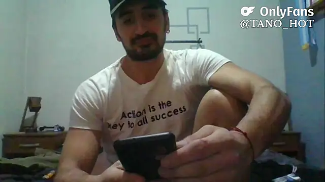 italianbighorse22 online show from October 2025 01:29:02 AM