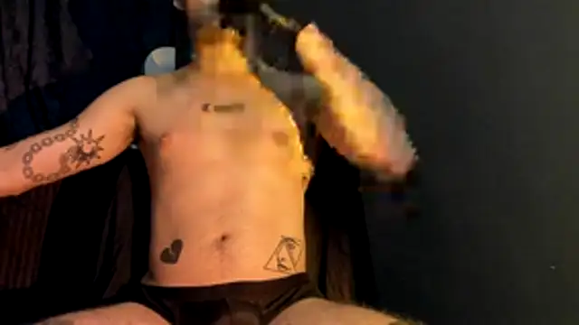 Snapshot of Antonello_Vannucci chatting on October 2025 02:30:02 AM Antonello Vannucci online show from October 2025 02:30:02 AM