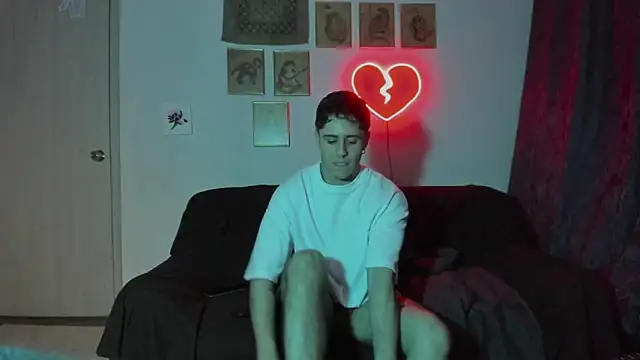 Snapshot of Antonello_Vannucci chatting on December 2024 11:49:01 PM Antonello Vannucci online show from December 2024 11:49:01 PM