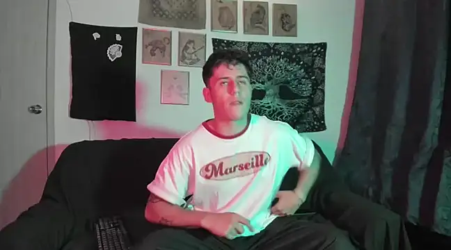 Snapshot of Antonello_Vannucci chatting on January 2025 11:18:02 PM Antonello Vannucci online show from January 2025 11:18:02 PM