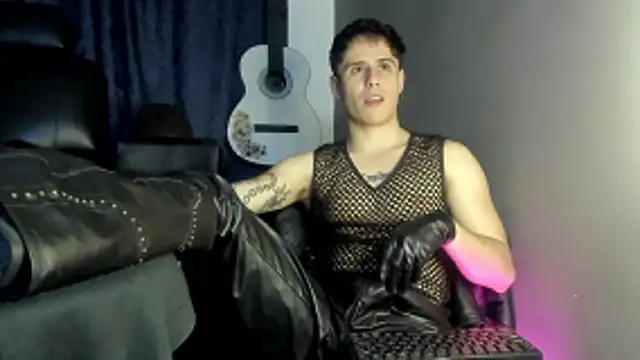 Antonello Vannucci online show from December 2025 02:49:01 AM