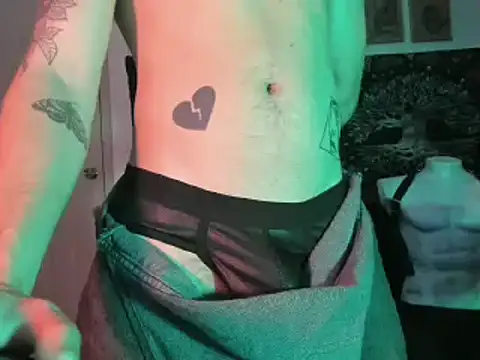 Snapshot of Antonello_Vannucci chatting on February 2025 09:35:02 PM Antonello Vannucci online show from February 2025 09:35:02 PM