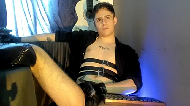 Antonello Vannucci online show from November 2025 05:52:02 PM