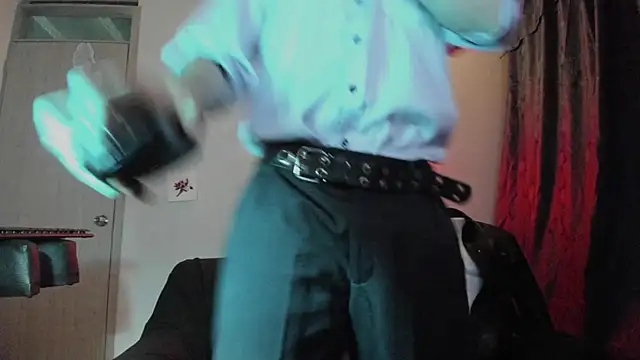 Snapshot of Antonello_Vannucci chatting on December 2024 11:53:01 PM Antonello Vannucci online show from December 2024 11:53:01 PM