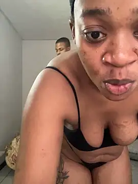 Snapshot of beverlyxxxx chatting on November 2025 12:44:02 PM beverlyxxxx online show from November 2025 12:44:02 PM