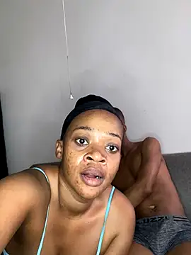 Snapshot of beverlyxxxx chatting on November 2025 11:25:02 AM beverlyxxxx online show from November 2025 11:25:02 AM